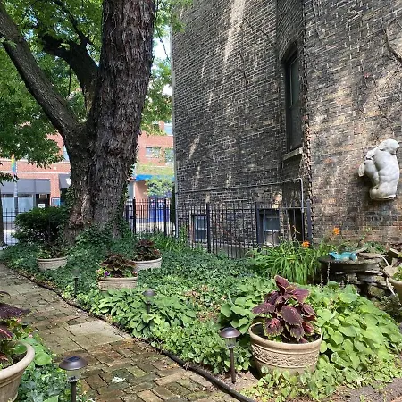 Bed & Breakfast The Toscana Chicago