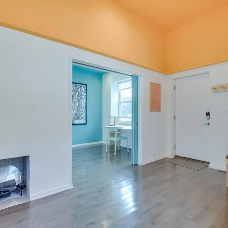 Stylish Duplex Close To Parks And Dtwn Chicago