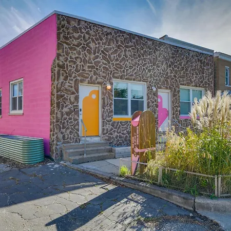 Stylish Duplex Close To Parks And Dtwn Holiday home Chicago