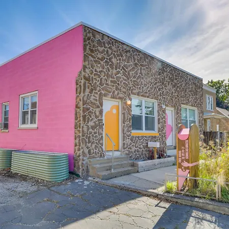 Stylish Duplex Close To Parks And Dtwn