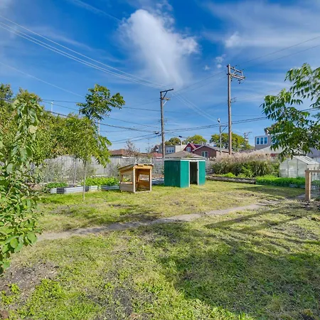 Stylish Duplex Close To Parks And Dtwn *