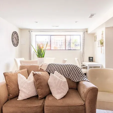 Apartment Cozy 2 Brm Mins Away From United Center *