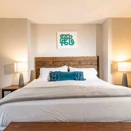 Apartment 3b/3b Skyloft With Navy Pier View Gym & Pool By Envitae Chicago