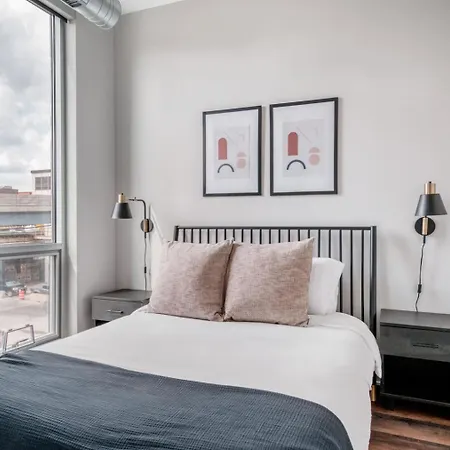 Lakeview 1br W Wd Nr Wrigley Field Chi-936 Chicago