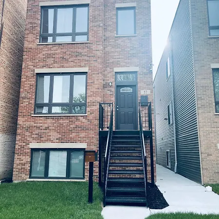 Oak Park Oasis