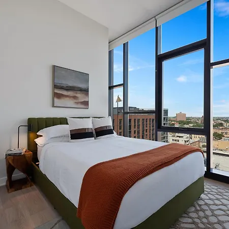 Avenir West Loop Penthouses With Iconic Views *
