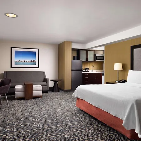 Homewood By Hilton Downtown - Magnificent Mile Hotel 3*