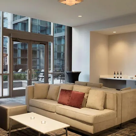 Hampton Inn Chicago West Loop Fulton Market Area Hotel 3*