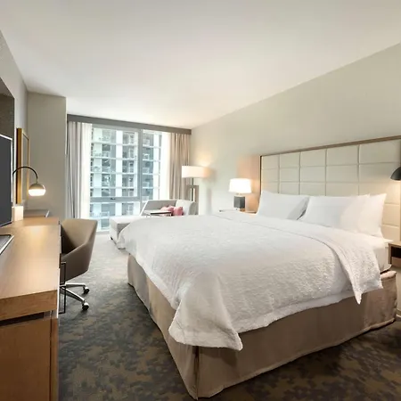Hampton Inn Chicago West Loop Fulton Market Area Hotel 3*