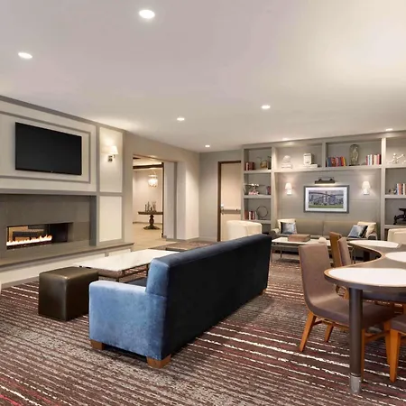Homewood By Hilton West Loop Fulton Mkt Area Hotel