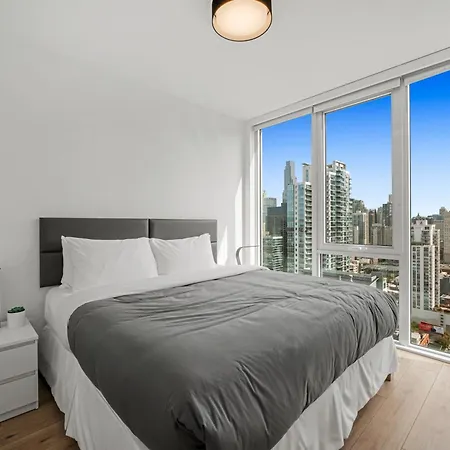 Hotel Level River North 4*