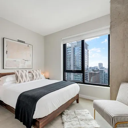 Aurelien Spacious In The Heart Of Gold Coast Chicago