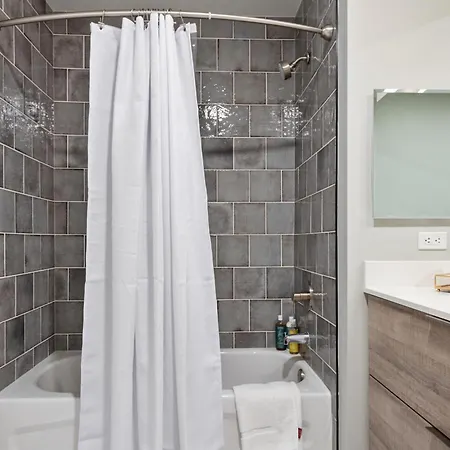 Apartment Aurelien Spacious In The Heart Of Gold Coast