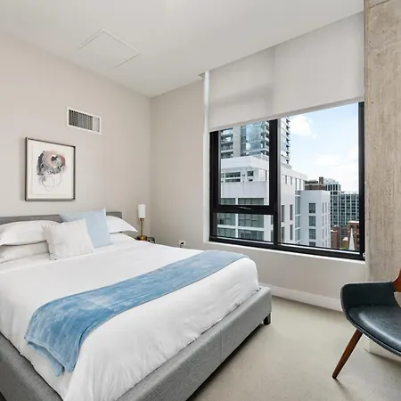 Aurelien Spacious In The Heart Of Gold Coast Chicago