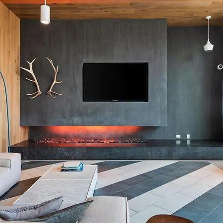 Aurelien Spacious In The Heart Of Gold Coast Apartment Chicago