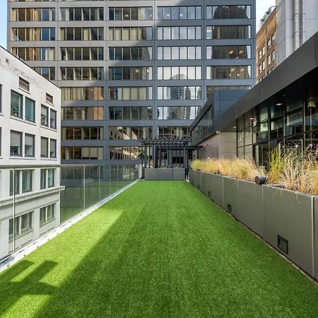 Experience Downtown At Millennium - Luxury In The Loop Apartment
