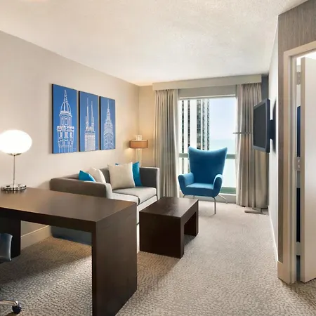 Hilton Magnificent Mile Hotel
