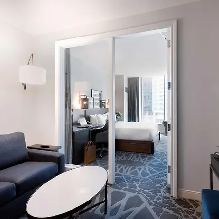 Londonhouse Chicago, Curio Collection By Hilton Hotel