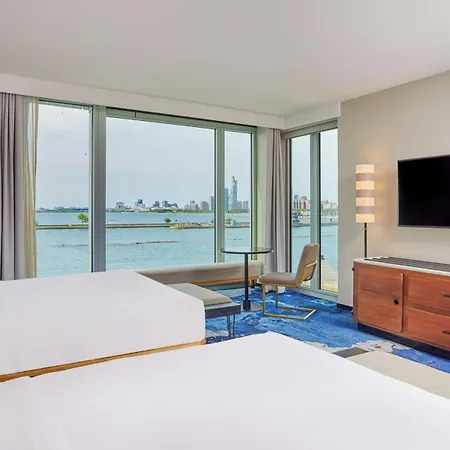 Hotel Sable At Navy Pier Chicago, Curio Collection By Hilton