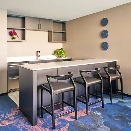 Sable At Navy Pier Chicago, Curio Collection By Hilton Hotel