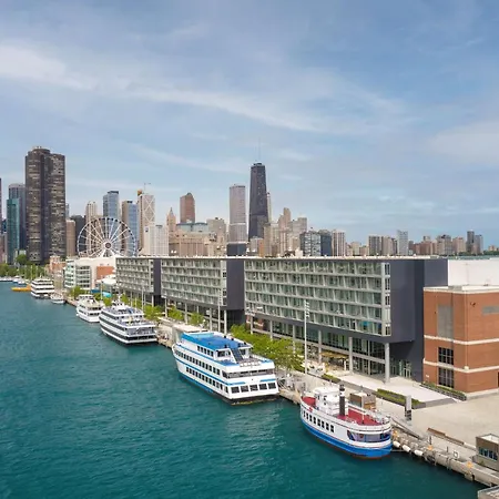 Sable At Navy Pier Chicago, Curio Collection By Hilton 4*