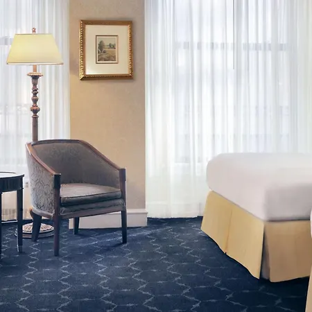 The Drake Hotel 4*