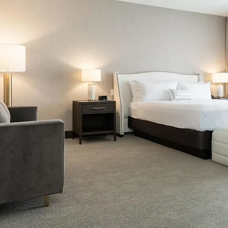 Springhill By Marriott Chinatown Hotel