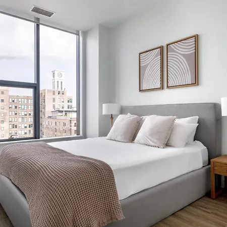 Apartment West Loop 2br W Theater Gym Nr Restaurant Row Chi-950 Chicago