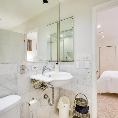 Lincoln Park Walk To Beach, Shops And Dining! * Chicago