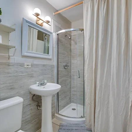 Apartment 6 Mi To Dtwn Pet-friendly