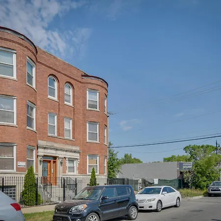 6 Mi To Dtwn Pet-friendly Chicago
