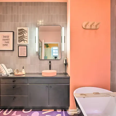 Stylish Duplex Close To Parks And Dtwn * Chicago