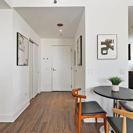 Apartment 2br Stylish In Hyde Park - Shoreland 1320 *