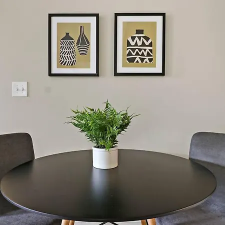 1br Calm, Cozy & Furnished In Hyde Park - Windermere 402
