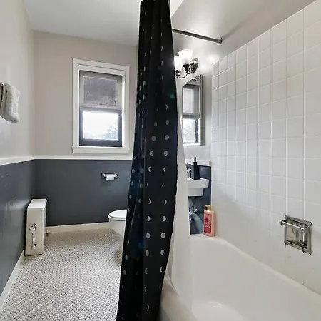 1br Calm, Cozy & Furnished In Hyde Park - Windermere 402 *