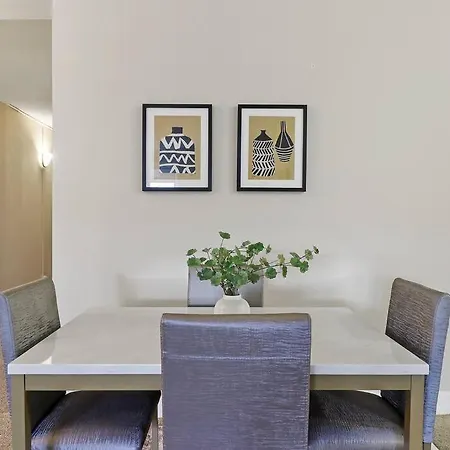 2br Sunny In Hyde Park - Windermere 211 Apartment *