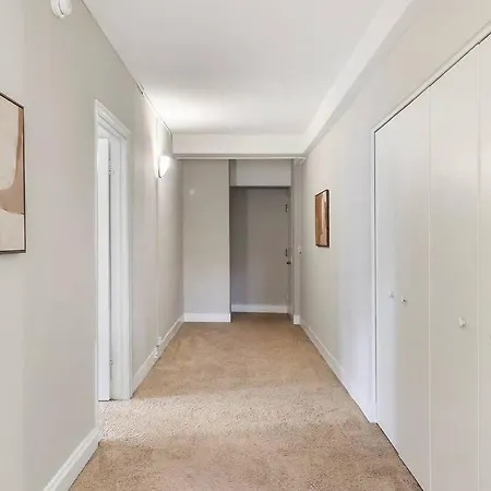 2br Sunny In Hyde Park - Windermere 211 Apartment *