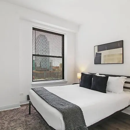 1br Modern In - Del Prado 811 Apartment Chicago