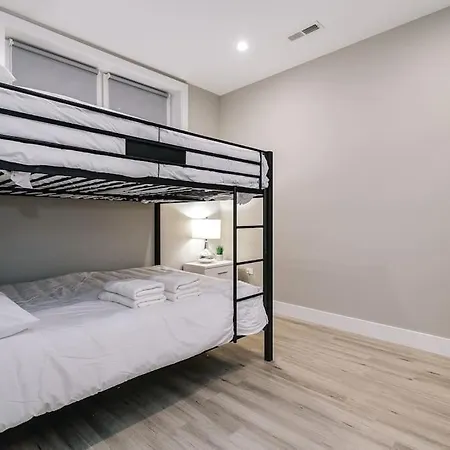 Holiday home 2 Newly Built Luxury With Private Roofdeck Chicago