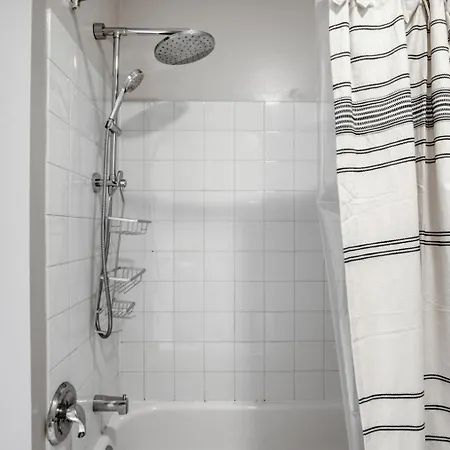 Loop 2br W Gym Doorman Nr L Chi-813 * Chicago