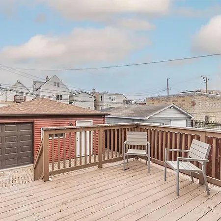 Apartment Spacious 4-bedrooms Retreat