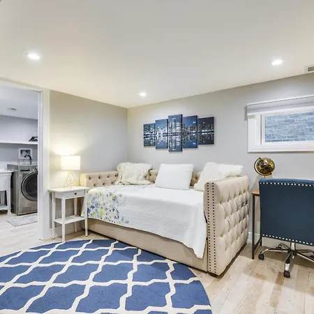 Holiday home Stylish Retreat: Walk To Loyola Chicago
