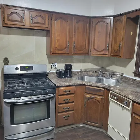 Hotel Cozy In Washington Heights 3*