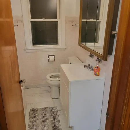 Hotel Cozy In Washington Heights 3*