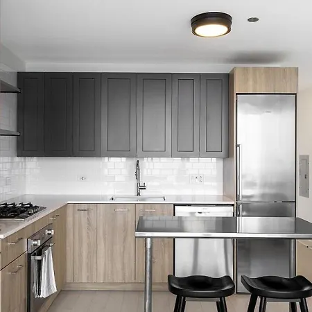 Landing Modern With Amazing Amenities Apartment