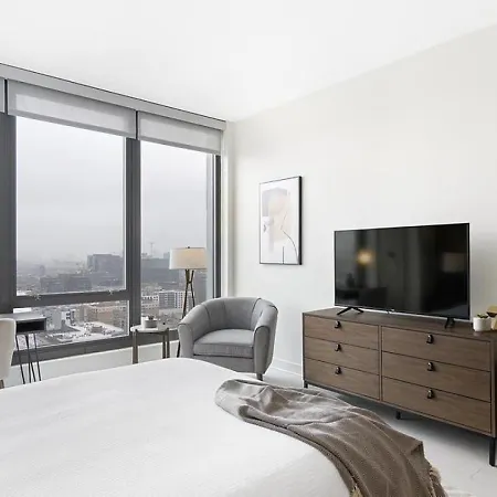 Landing Modern With Amazing Amenities * Chicago