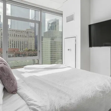 Landing Modern With Amazing Amenities Apartment Chicago