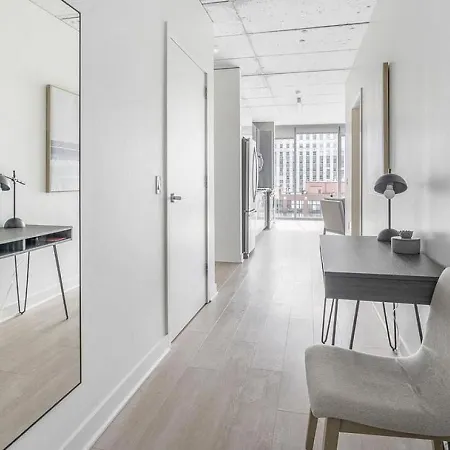 Landing Modern With Amazing Amenities Chicago