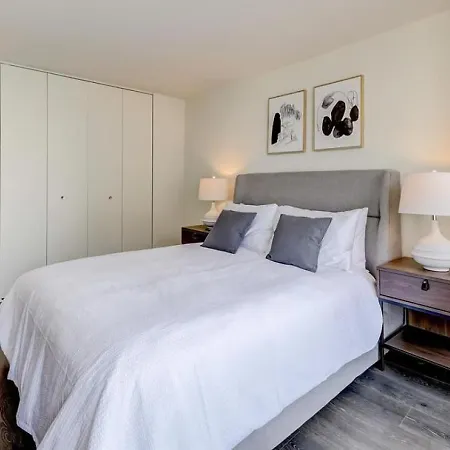 Landing Modern With Amazing Amenities *