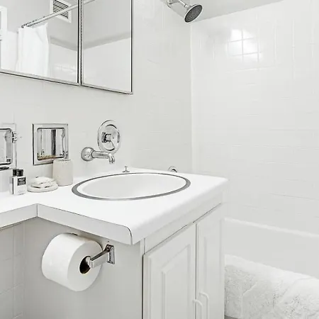 Landing Modern With Amazing Amenities